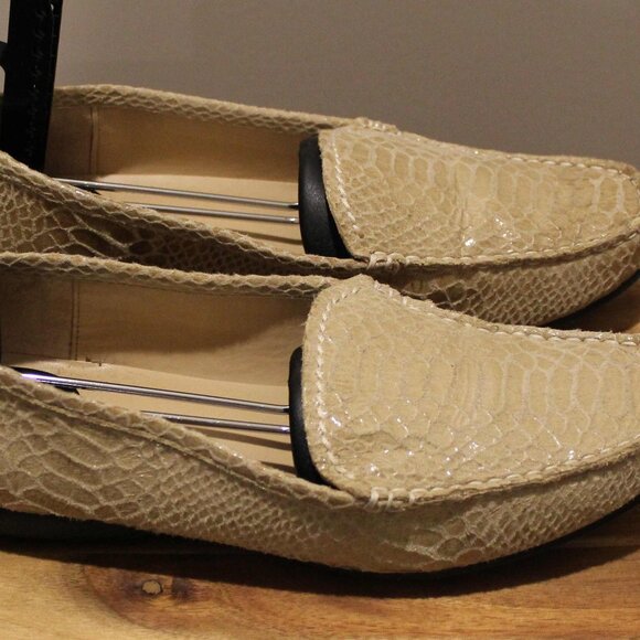 Karen Scott Cream Snake Skin Style Driving Loafers - Sz 8.5M - Picture 2 of 4